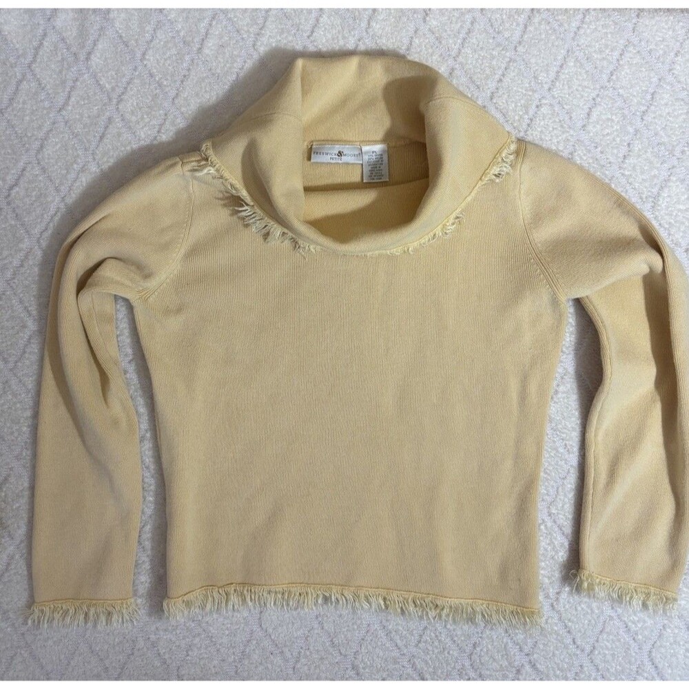 Preswick & Moore Woman’s Yellow Cowl neck Sweater w Fringes. Size Petite Large